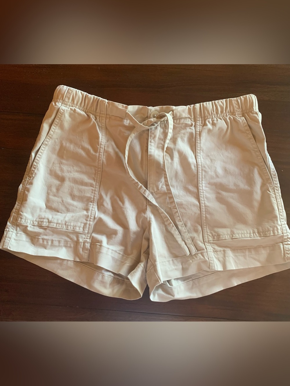 Banana Republic Shorts High-Rise Beige  Elastic Waist Tie women’s Large